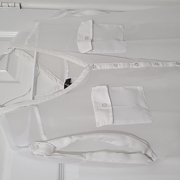 White blouse transparent - Picture 2 of 2